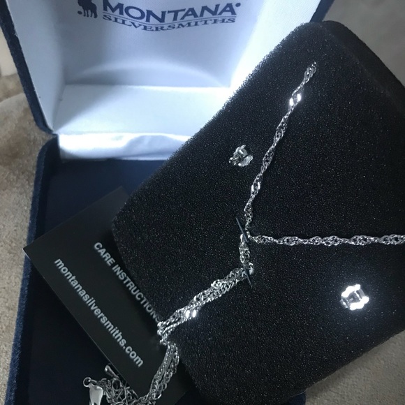 Montana Silversmiths Heart Necklace & Earring Set - Picture 3 of 4